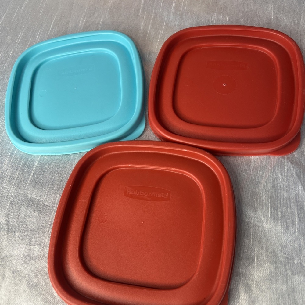 Lot of 3 Rubbermaid Easy‎ Find 7J64 Replacement Lids 6.5" square Multi-color